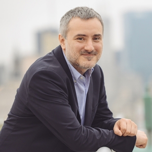 Headshot of Guillermo Cruces, Ph.D.